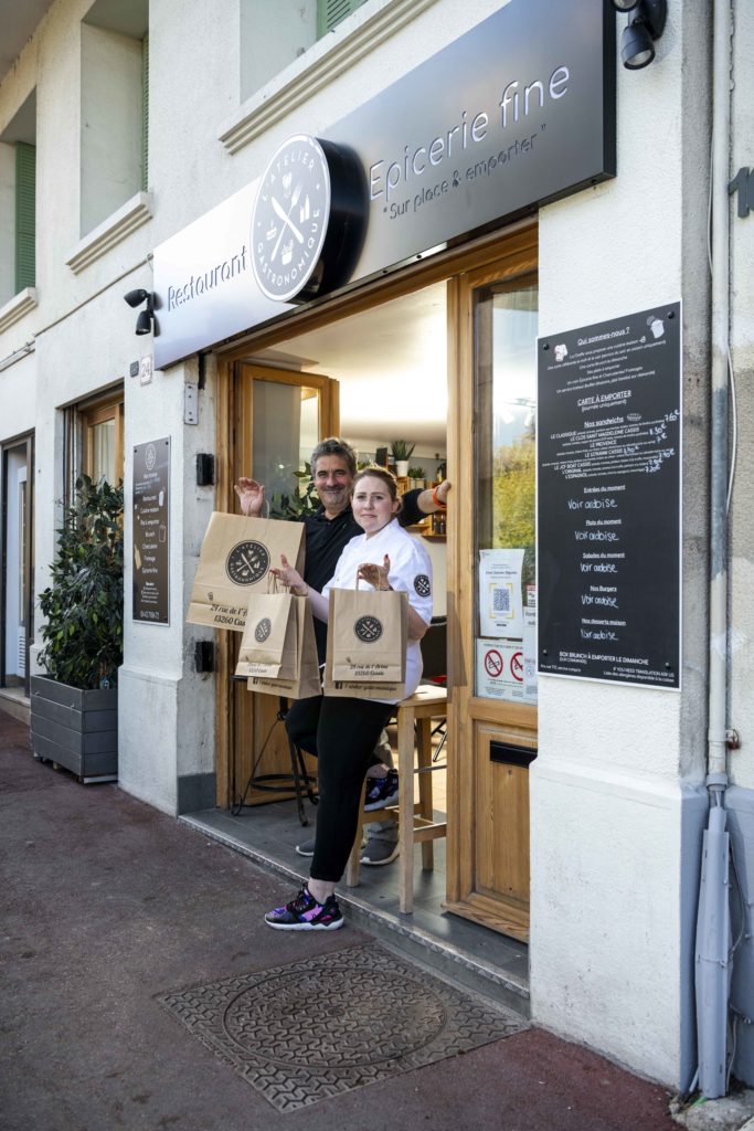 L’Atelier Gastronomique est un restaurant, traiteur et épicerie fine situé au cœur de la ville de Cassis. Sur place & à emporter
