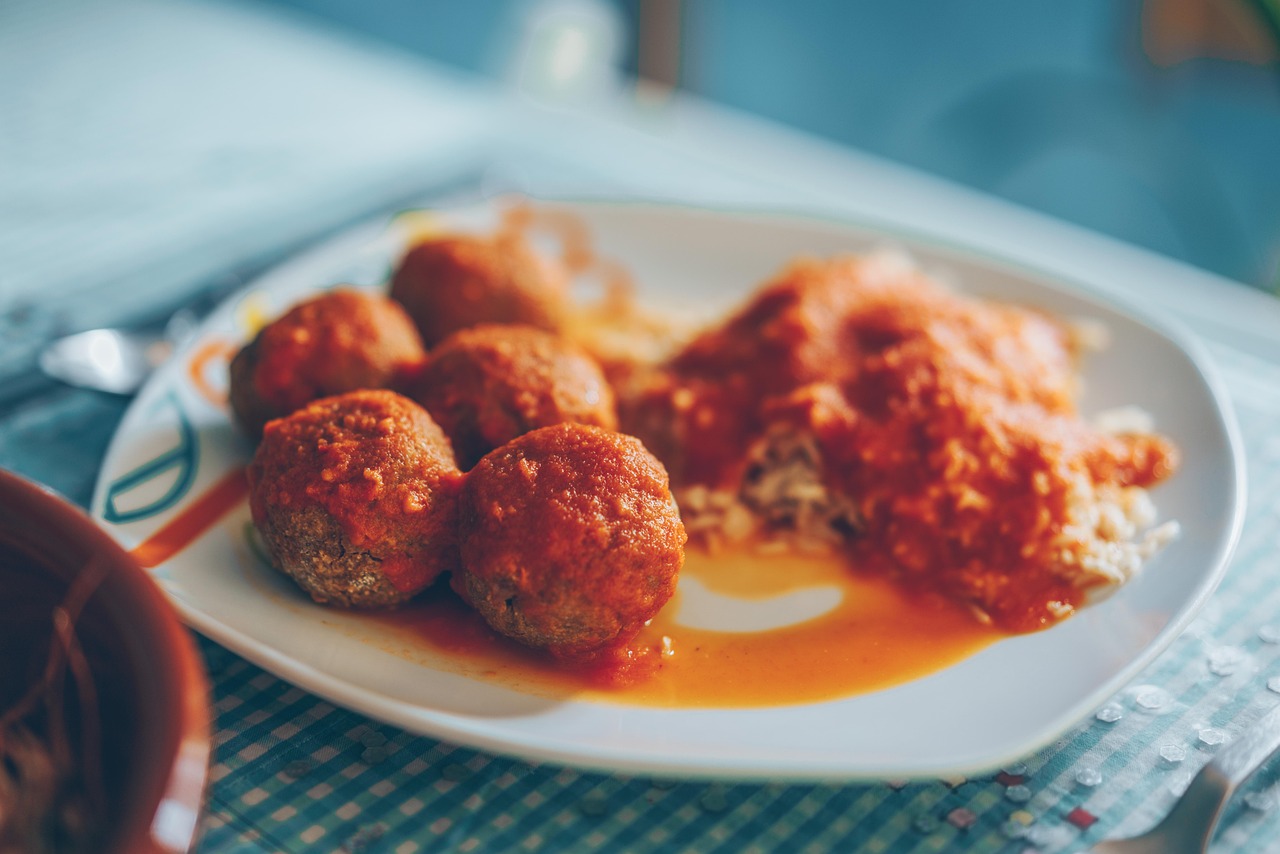 Polpette al sugo leggero, preparate secondo i consigli dei nutrizionisti.